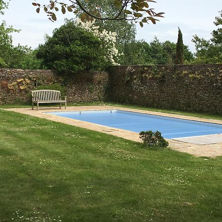 Manoir Des Bords De Rance Bed & Breakfast Plouër-sur-Rance Exterior foto