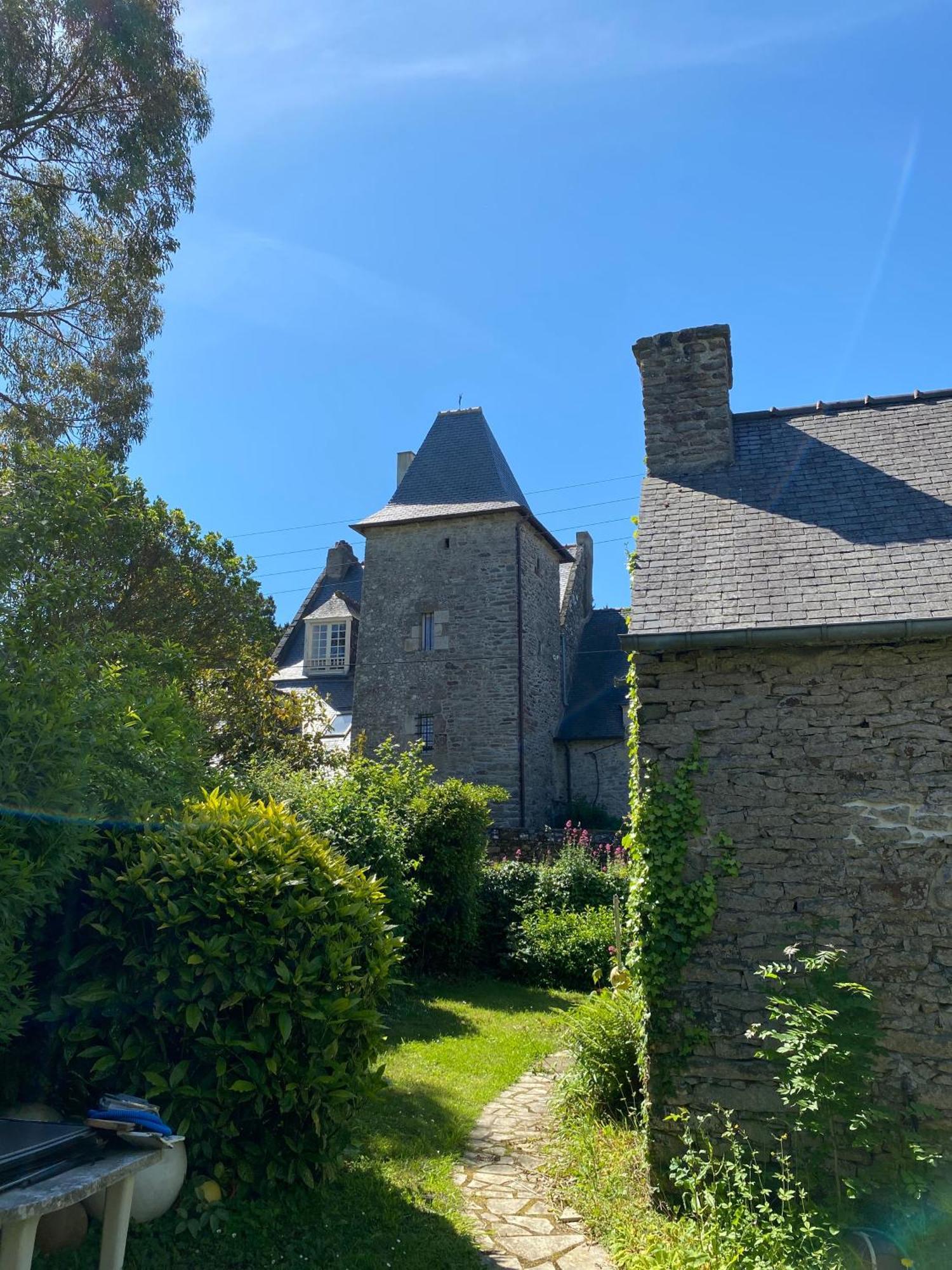 Manoir Des Bords De Rance Bed & Breakfast Plouër-sur-Rance Exterior foto