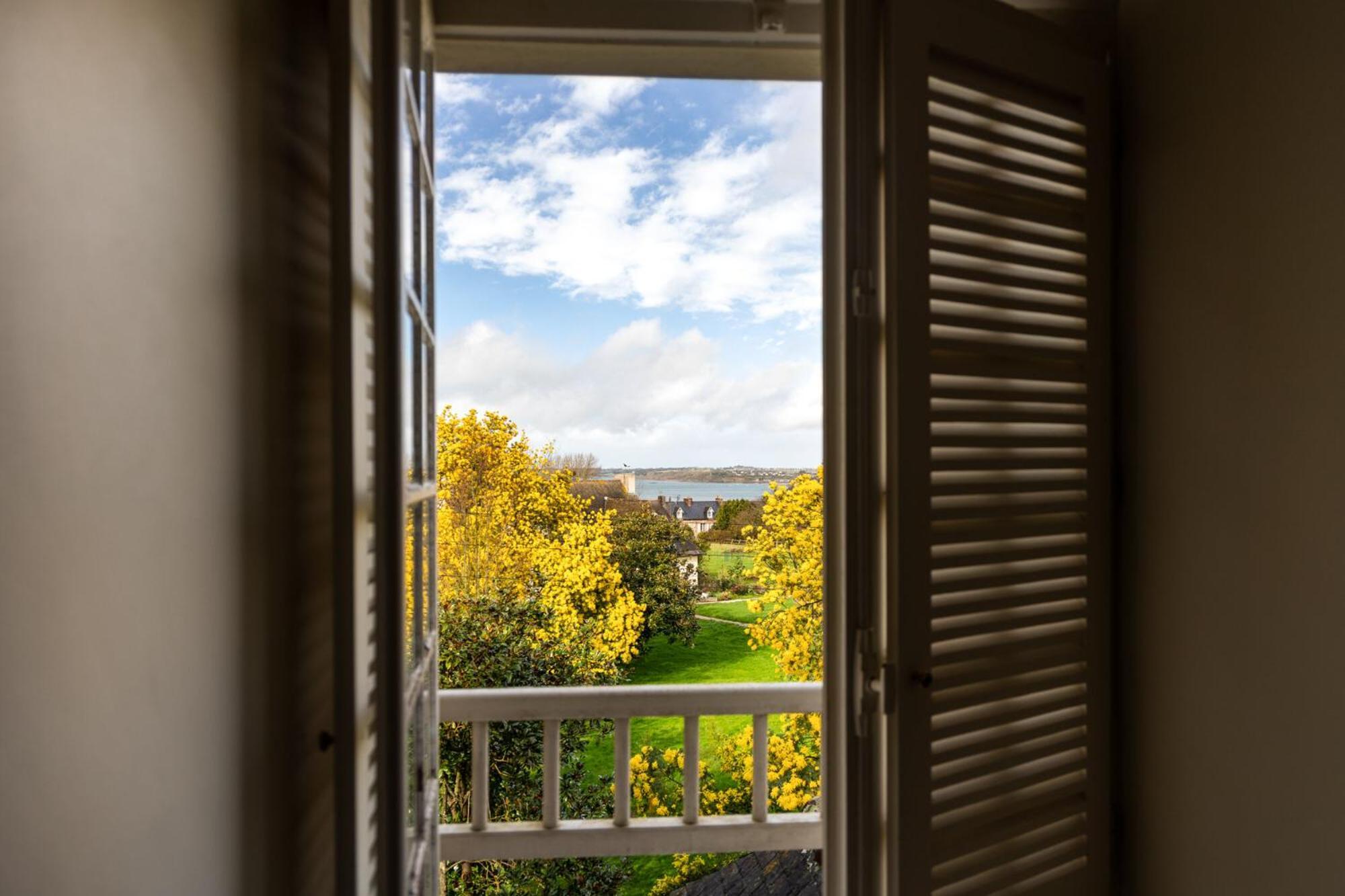 Manoir Des Bords De Rance Bed & Breakfast Plouër-sur-Rance Exterior foto